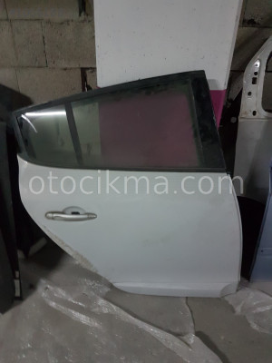 MEGANE 3 SAG ARKA KAPI OTOBEKİR
