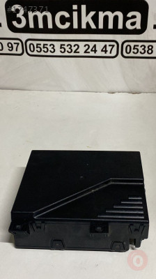 W221 MERCEDES ORİJİNAL ÇIKMA SİGORTA KONTROL MODÜLÜ