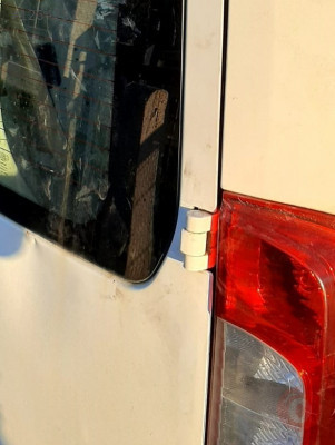 2009 model peugeot bipper 1.4 hdi çıkma bagaj menteşeleri