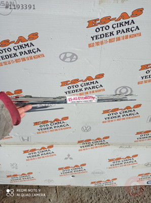 Volkswagen Jetta Ön Panjur çıtası (nikelaj)