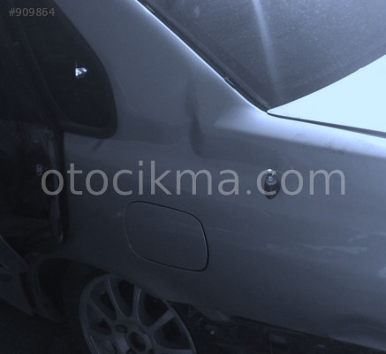 2001 VOLVO S40 ÇIKMA 2000 TURBO DEPO KAPAĞI.