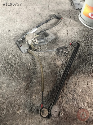 BMW e39 sağ ön cam krikosu