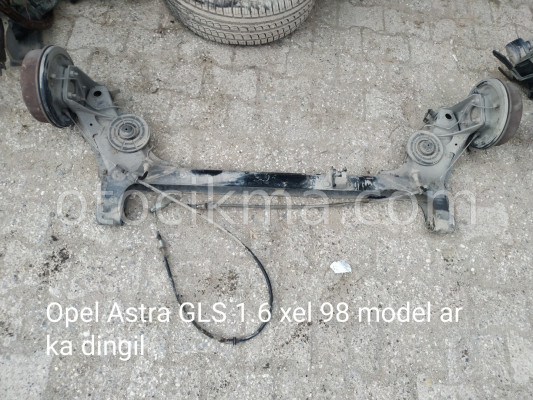 Opel Astra GLS xel 1.6 komple arka dingil mevcuttur.
