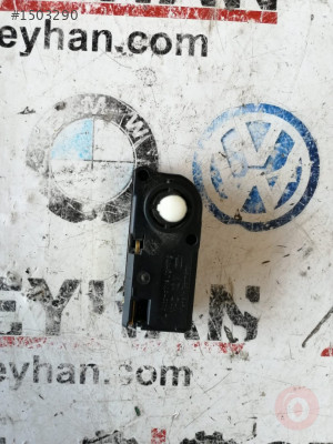 1J0941295A vw golf 5 sol ön far ayar motoru