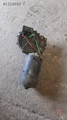 renualt express çıkma ön cam silgeç motoru