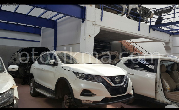 NİSSAN QASHGAİ ORJİNAL HATASIZ KAPUT. VE TÜM PARÇALARI...