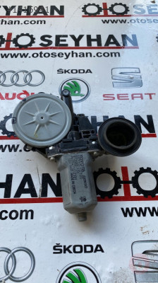85710-0D100 toyota yaris 2012 sağ ön kapı cam motoru