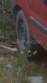 2001 model renault kangoo 1.9 çıkma sağ arka jant lastik