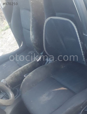 2009 model peugeot 207 1.4 sökme ön takım koltuk başlık