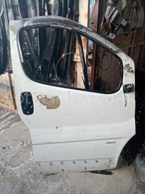 RENAULT TRAFİC SAĞ ÖN KAPI BEYAZ