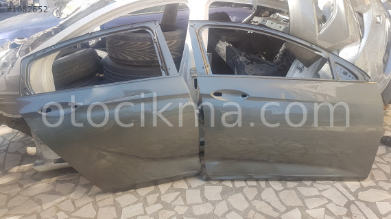 opel insignia b sağ ön kapı ve orjinal çıkma parçaları