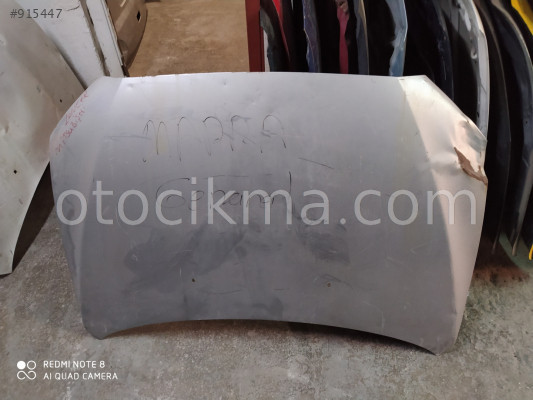 Mitsubishi Lancer Kaput