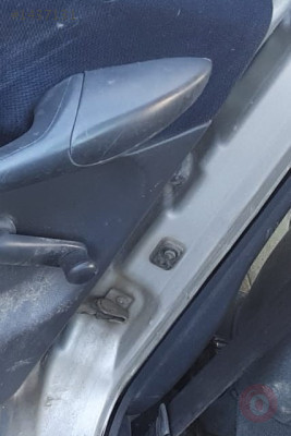 fiat albea çıkma sol arka kapı menteşe