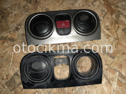 FİAT FİORİNO ÇIKMA KALORİFER ÜFLEME IZGARASI