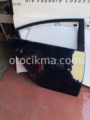 Kia cerato sağ arka kapı çıkma ORJİNAL