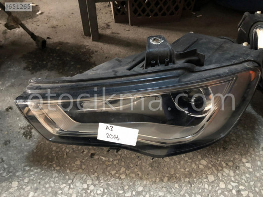 Audi A3 Sol ön far hatasız orjinal çıkma