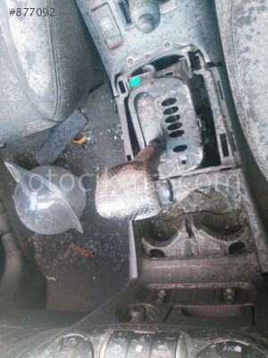 2006 TOYOTA RAV-4 2.0 BENZİNLİ HATASIZ VİTES KONSOLU.