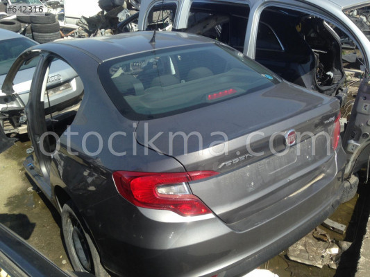 Fiat Egea 1.3 Bagaj kapağı gri hatasız orjinal çıkma