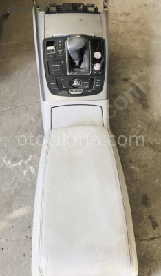 AUDİ A6 KONSOL