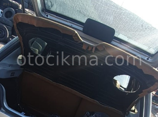 1998 model peugeot 306 1.8 benzinli çıkma bagaj panzulotu