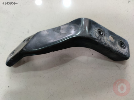 Mercedes C Serisi W204 Ön Tampon Tutucu A2046200185