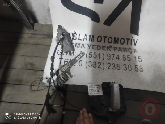 OEM9682100777 BERLİNGO-PARTNER ÇIKMA SOL ARKA KAPI MEKANİZMA