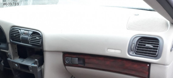 2001 VOLVO S40 HATASIZ TURBO KLİMA ÜFLEME PANELİ.