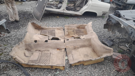 BMW E 38 TABAN HALISI.OTO ÇIKMA