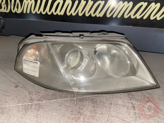 VOLKSWAGEN PASSAT 2004   SAĞ  FAR ORJİNAL
