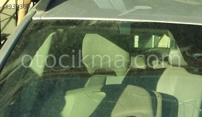 ÇIKMA 2005 VOLVO V50 KOLTUK BAŞLIĞI.