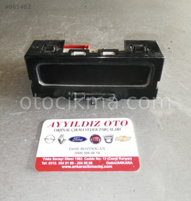 RENAULT MEGANE 2 RADYO EKRANI 8200107839