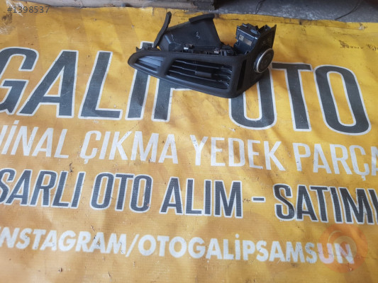 Ford Focus Sol Üfleme Izgarası Hatasız Orjinal Çıkma
