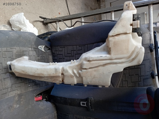 FORD FOCUS 2 CAM SU BİDONU..4M51-13K163