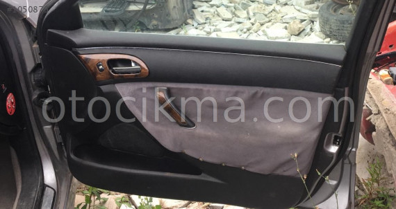 peugeot 607 sökme sağ ön kapı döşemesi