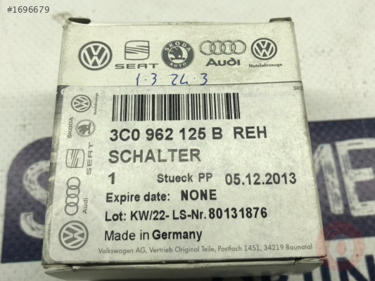 ÇIKMA VW PASSAT 2006 - 2009 MERKEZİ KİLİT DÜĞMESİ 3C0962125B