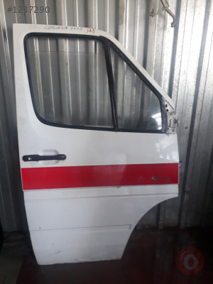 MERCEDES SPRİNTER 2005 ÇIKMA ORJİNAL SAĞ ÖN KAPI
