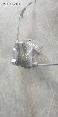 Megane 4 çıkma kapı kilidi sol ön