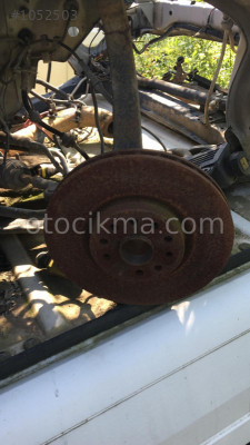 alfa romeo 166 çıkma sağ taşıyıcı disk