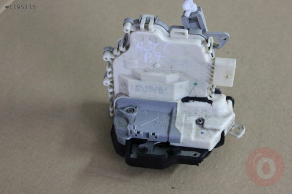 AUDİ A6 09-11 KAPI KİLİDİ SAĞ ARKA 4F0839016J