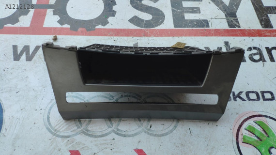 31464-0000 7051399 bmw 5 e60 e61 göğüs orta eşya bölmesi