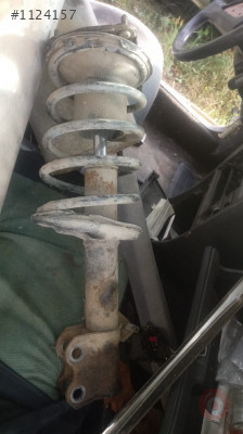 toyota corona çıkma ön amasör kep yay