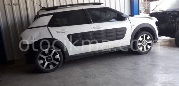 CİTROEN     C4  CACTUS      ÇIKMA  SAĞ  ARKA  KAPI