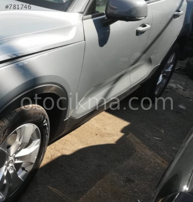 2019 VOLVO XC-40 HATASIZ SOL YAN PANEL.
