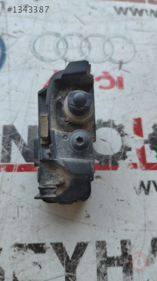 6R0810773B vw polo 2012 depo kapağı motoru