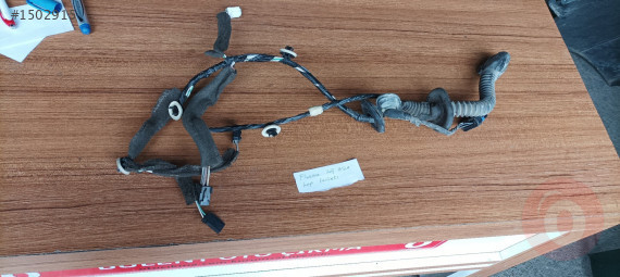 Renault Fluence sağ arka kapı elektrik tesisatı