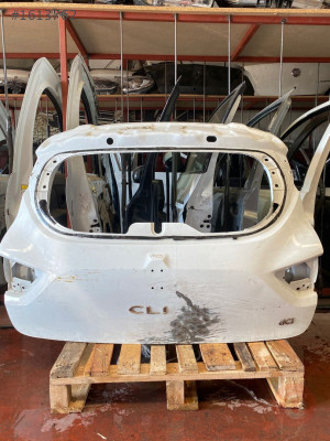 RENAULT CLIO 4 ORJ ÇİKMA ARKA BAGAJ KAPISI GÜL OTOMOTIV
