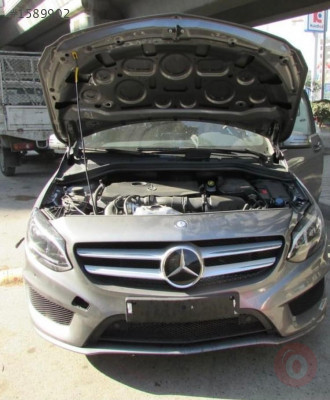 Mercedes B180 çıkma  dolu ön tampon panjur kaput far