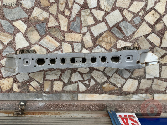 FORD FOCUS 3 ÇIKMA ORJİNAL ÖN TAMPON DEMİRİ 2011-17