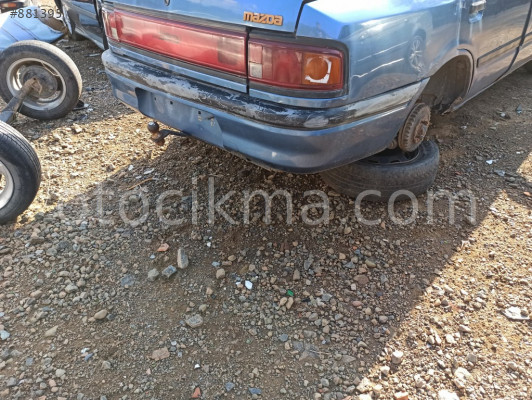 MAZDA 323 ARKA TAMPON