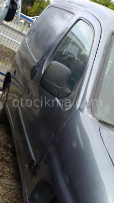 2001 model peugeot partner 1.9 çıkma sağ ön kapı